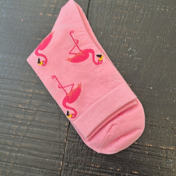 🎈4 LISTINGS FOR $20! New Pink Flamingo Socks - Picture 2 of 7